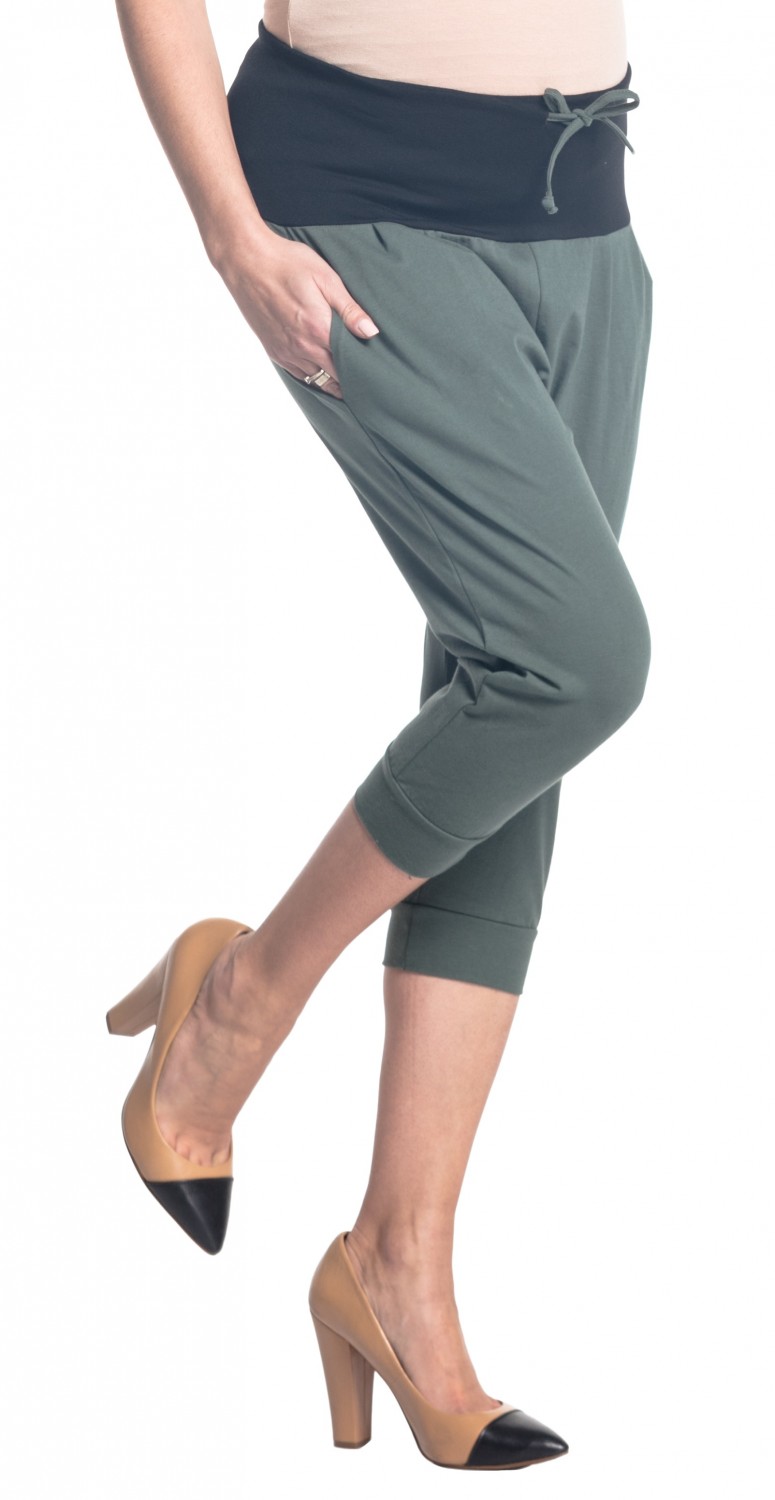 stretch capri pants